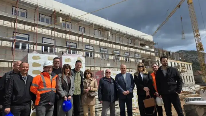 Župan Boban u obilasku radova na izgradnji Centra za starije osobe u Dragljanima