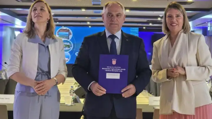 Splitsko-dalmatinskoj županiji te gradovima i općinama dodijeljeno 27 ugovora vrijednih gotovo 1,9 milijuna eura