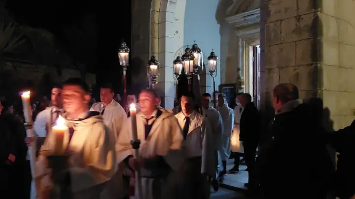 Procesija Za Križen održana i noćas, sudjelovao i premijer