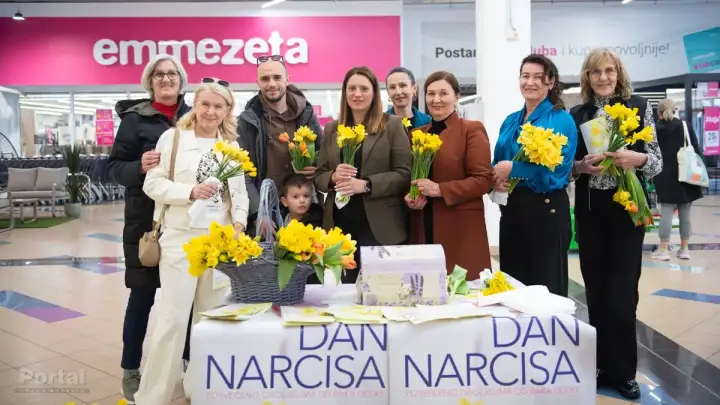 dani narcisa 01n