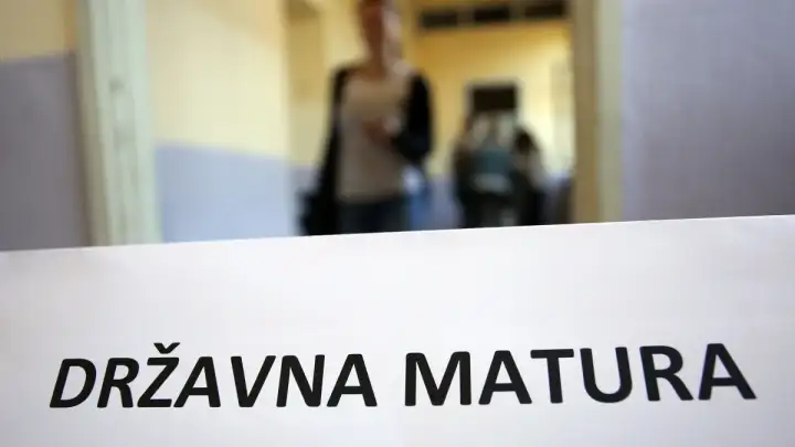Ispitima iz jezika nacionalnih manjina počela državna matura