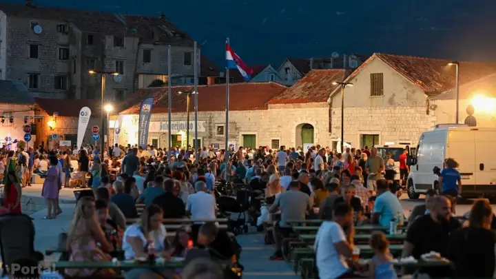 eno gastro kastela 012t