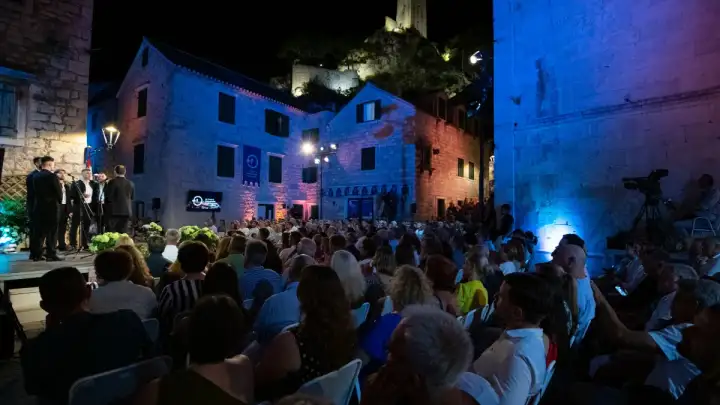 Svi klapski putevi vode u Omiš: Počinje jubilarno izdanje Omiškog festivala
