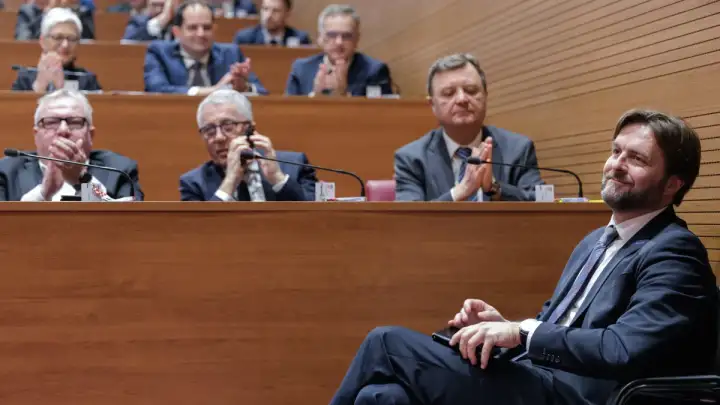Uz kritike oporbe, Ćorić dobio povjerenje Sabora 