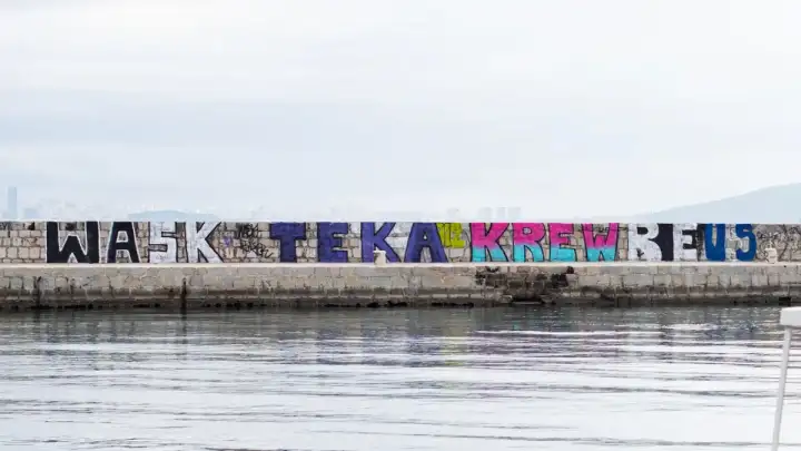 Iscrtavanje grafiti na javnim površinama ne prestaje, hoće li policija tome stati u kraj?