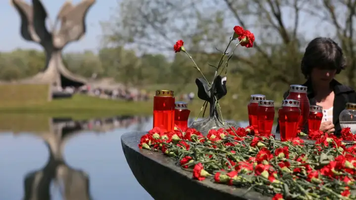Jasenovac: Odana počast žrtvama ustaškog logora u povodu 81. godišnjice proboja