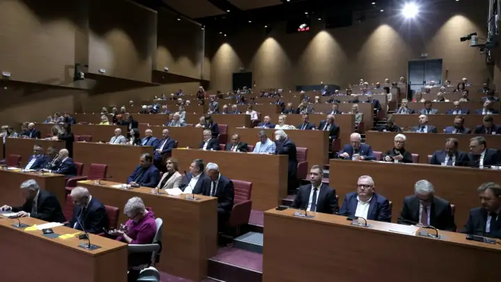 Sabor izglasao ''plivajući PDV'' na gorivo