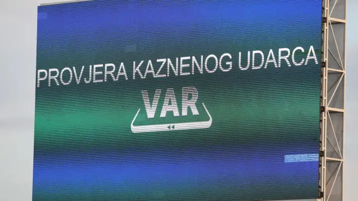 Sljedećih pet sezona za VAR tehnologiju u hrvatskom nogometu brine Hawk-Eye