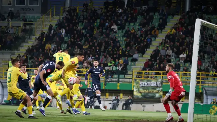 HNL: Dinamo nadomak naslova prvaka nakon 2-0 u Puli