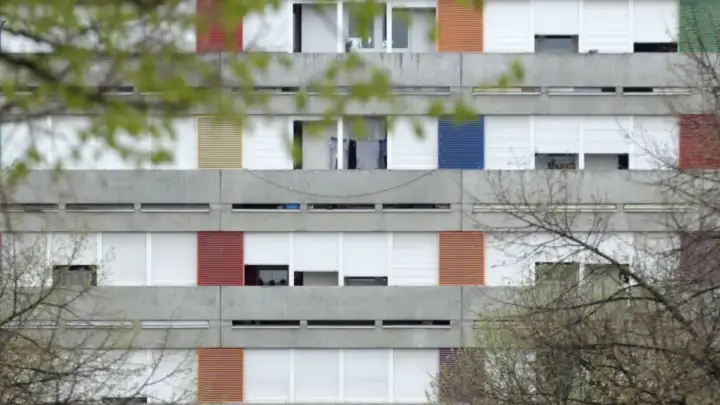 Danas kreću javni pozivi za ugradnju dizala i uređenje pročelja zgrada