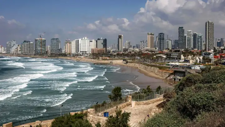 Iran napao Tel Aviv kazetnim oružjem kao odmazdu za Laridžanijevo ubojstvo