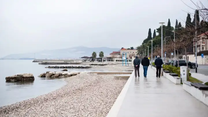 Tjedna prognoza: Uglavnom oblačno s kišom i udarima jakog juga
