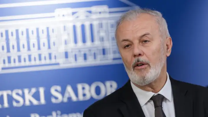 Sanader: Bude li potrebno Vlada priprema i nove mjere