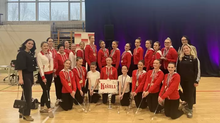 Kaštelanske mažoretkinje osvojile 22 medalje na Državnom prvenstvu u Sesvetama 