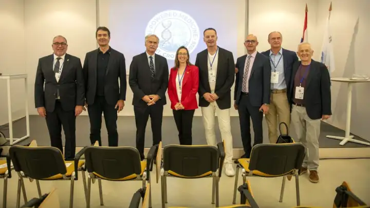 U Splitu otvoren međunarodni simpozij "AI-Powered Medicine: From Discovery to Impact" - svjetski stručnjaci raspravljaju o utjecaju umjetne inteligencije na razvoj znanosti