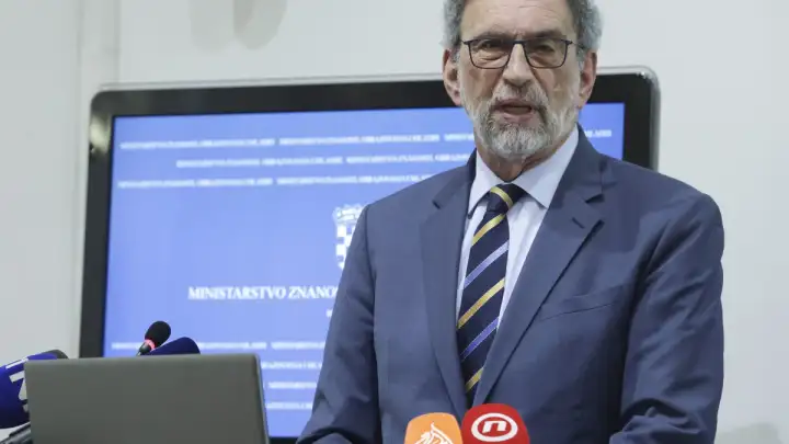 Ministarstvo znanosti i obrazovanja odbacilo teze iz pisma nastavnika informatike