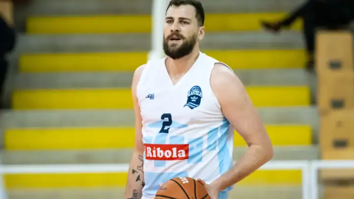 KOŠARKA Nikola Roso: 