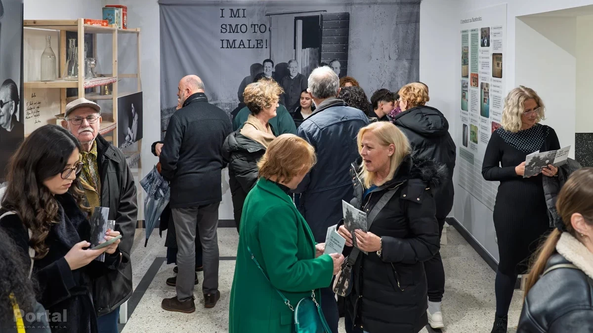 night museum nika 08n