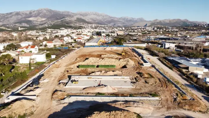 Radovi na izgradnji sportskog nogometnog centra u Vranjicu u punom jeku
