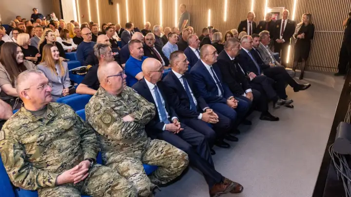 Ministar Medved najavio gradnju braniteljskog centra u Imotskom