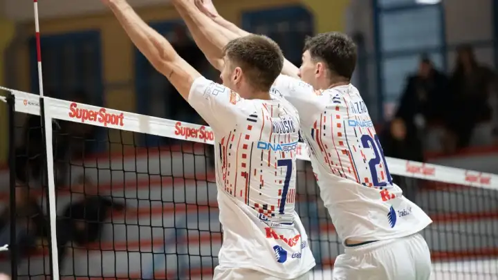 ODBOJKA (M): Ribola Kaštela izgubila od MOK Dinamo s 3:2 