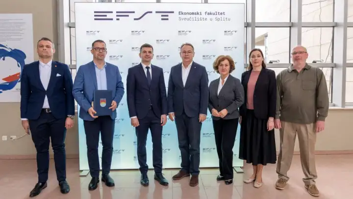 Klis jača razvoj kroz dva nova sporazuma potpisana s Ekonomskim fakultetom u Splitu