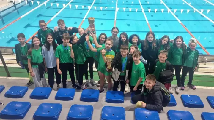 Plivači Marine Kaštela na mitingu Sv. Patrika u Zagrebu ostvarili pojedinačne i ekipne uspjehe