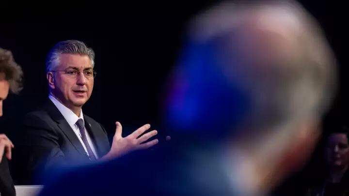 Plenković: Vlada će informirati Milanovića o procjeni Odbora za mir, pa razgovarati