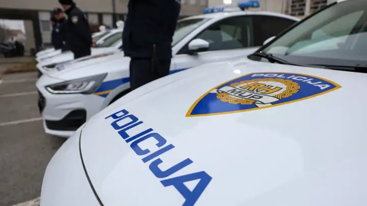 Dojave o bombama u zagrebačkim školama, učenici evakuirani