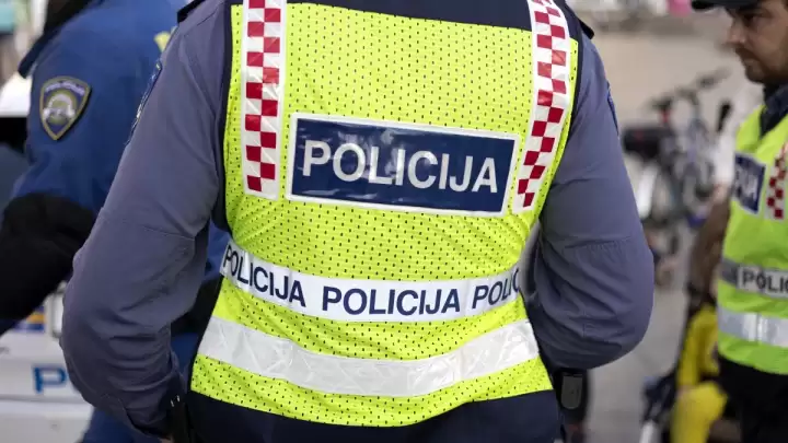 Splitski policajac izboden na ulici pušten iz bolnice na kućnu njegu