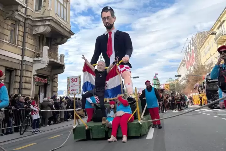 U Rijeci velika Međunarodna karnevalska povorka i tisuće maškara
