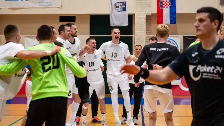 PRVI BODOVI U LIGI ZA PRVAKA: TROGIR – DUGO SELO 30:24