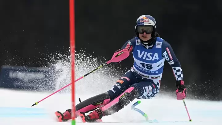 Slalom: Ljutić odustala, Shiffrin s pobjedom i malim Kristalnim globusom