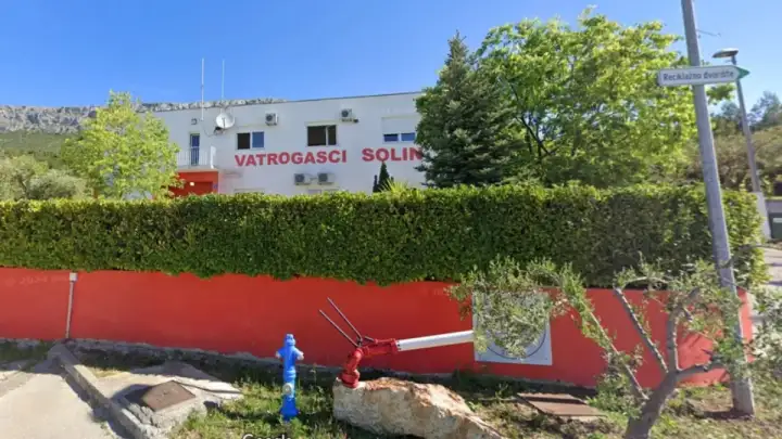 Grad Solin traži izvođača za nastavak radova na garaži DVD-a Solin