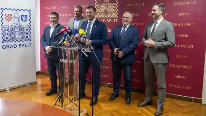 Gradonačelnik Šuta i ministar Butković na radnom sastanku u Banovini i u obilasku radova