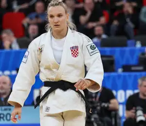 LARA CVJETKO NADOMAK POSTOLJA NA EP