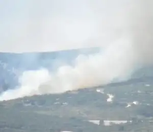 Gori iznad Rudina na području Sadina