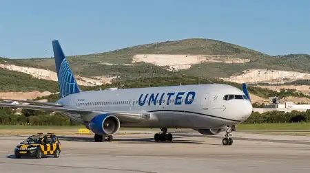 united airlines 07