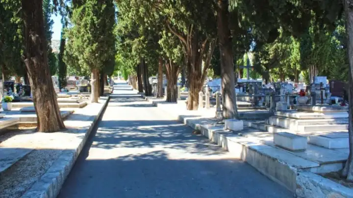 TROGIR HOLDING DODATNO POJASNIO JAVNI POZIV: NE ODNOSI SE NA GRADSKO GROBLJE TROGIR
