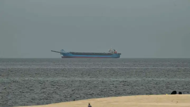 Iranski ministar objavio da je Hormuški prolaz otvoren, Trump to pozdravio