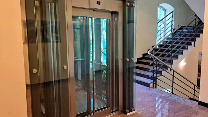 Grad Kaštela uključen u program sufinanciranja ugradnje dizala za 2026. godinu – Grad Kaštela