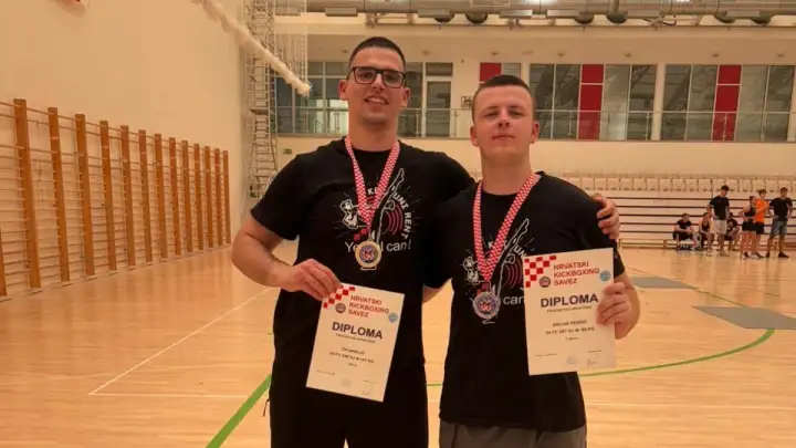 Kickboxing:Tin Sabljić juniorski državni prvak, a Arijan Perdić viceprvak