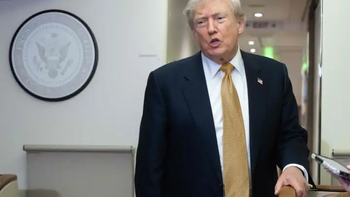 Trump prijeti napadima na iranske elektrane i mostove