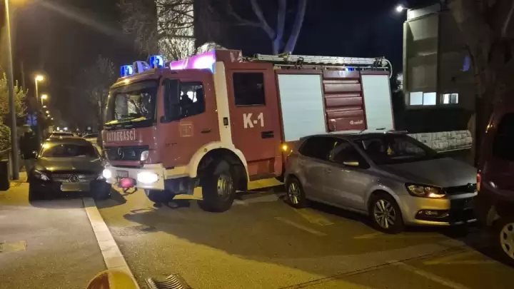 Parkiranim vozilima nedjeljom zapriječe vatrogascima izlaz na intervenciju