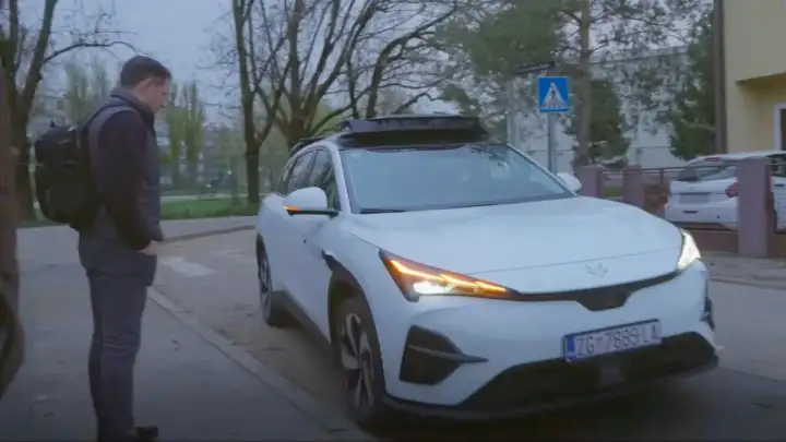 Putovanje u budućnost: Kako izgleda prva komercijalna vožnja robotaksijem u Europi