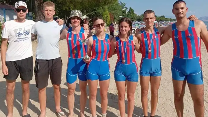 Uspješan nastup VK Marina Kaštela: zlato i tri bronce za kaštelanske veslače