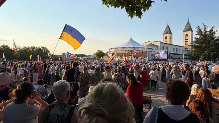 Više desetaka tisuća vjernika na 45. obljetnici fenomena u Međugorju