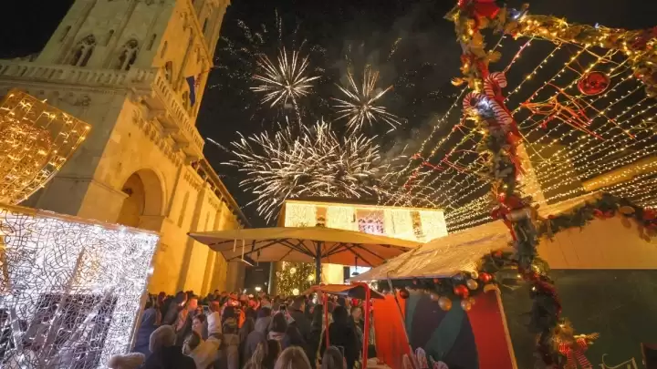 Zimska Adventura u Trogiru nadmašila sva očekivanja: Grad zablistao kao nikad prije